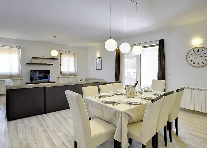 Βίλα Smrikve Μεντουλίν