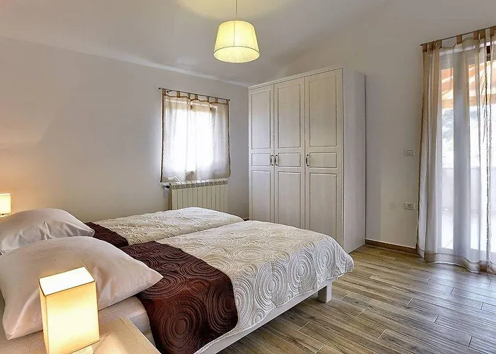 Βίλα Smrikve Μεντουλίν