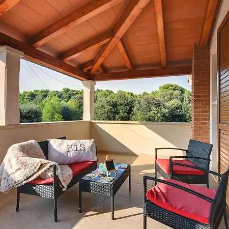 Вилла Smrikve *