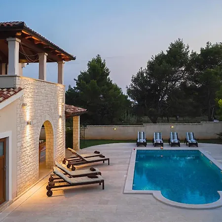 Smrikve Villa Medulin